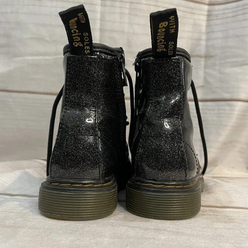 Doc Dr. Martens Black Cosmic Glitter Combat Lace Up Boots 1460 Girls Size 11 - Picture 5 of 8